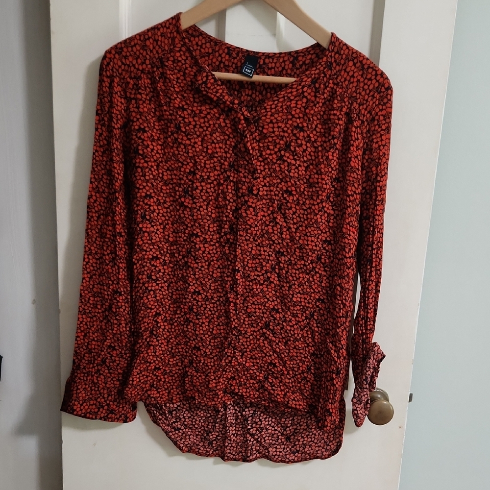 GAP Red Buttoned Mandarin Collar Blouse